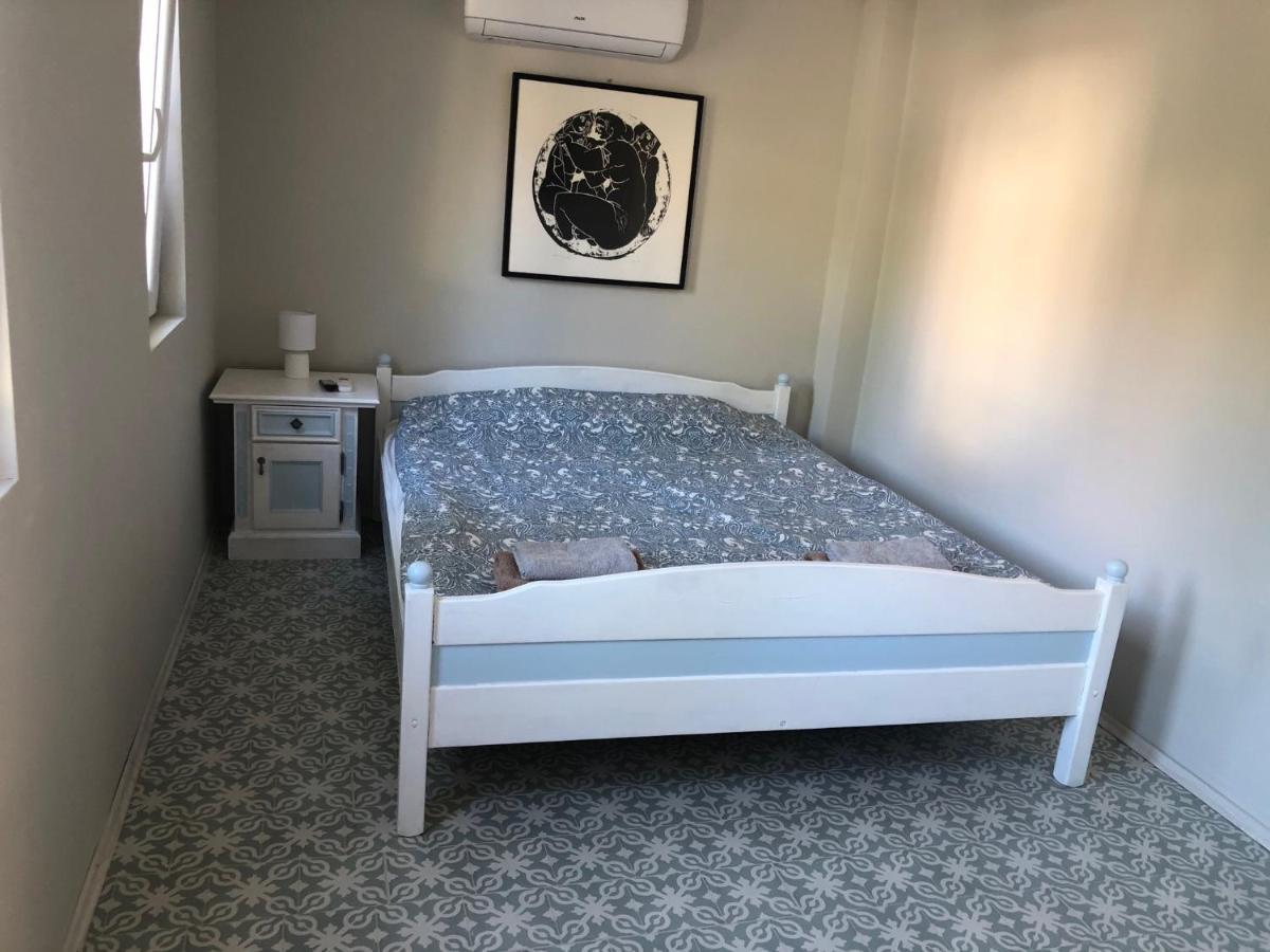 Klara Apartmanhaz Орфів Екстер'єр фото