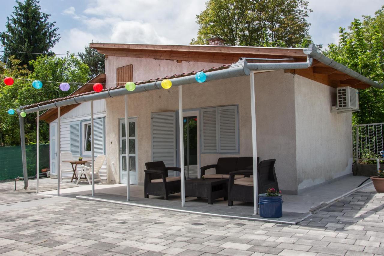 Klara Apartmanhaz Орфів Екстер'єр фото